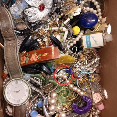 BROKEN, MISSING PARTS CRAFT OR REPURPOSE JEWELRY