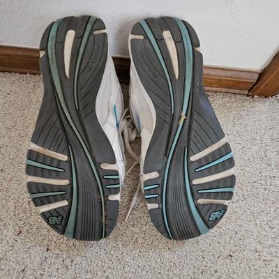 Two pair Women's size 9 Nike shoes