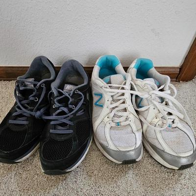 Two pair Women's size 9 Nike shoes