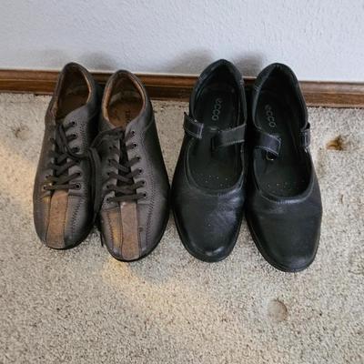 Taos & Ecco Women's shoes size 9 9.5