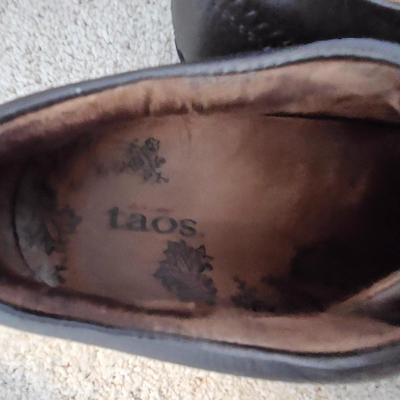 Taos & Ecco Women's shoes size 9 9.5