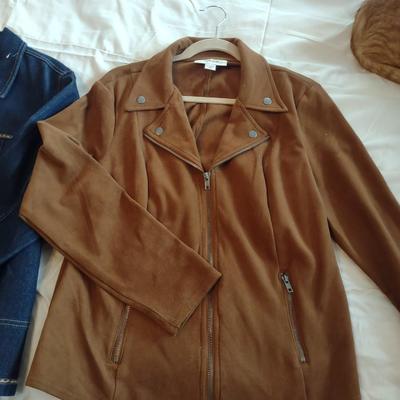 LADIES LIGHTWEIGHT JACKETS