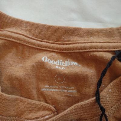 MEN'S UNDER ARMOUR AND GOODFELLOW SHIRTS (XL) WEATHERPROOF PANTS