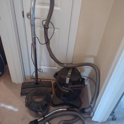 RAINBOW CANISTER VACUUM