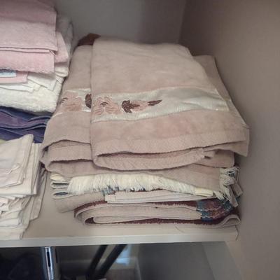 BATH TOWELS