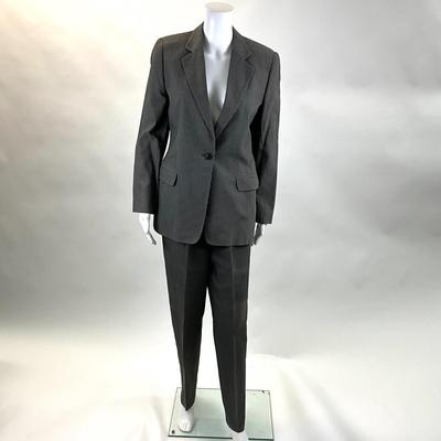 421 GIORGIO ARMANI Le Collezioni Women's Suit