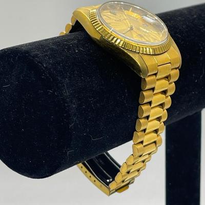 Oleg Cassini Ladies Vintage Diamond Quartz Water resistant