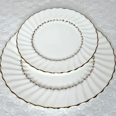 Royal Doulton English Fine Bone China Set - Adrian Pattern