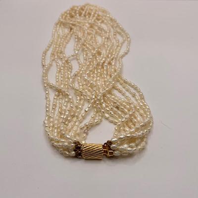 LOT 1: 1980's Gianna Rossi Multi-Strand Fresh Water Pearl Necklace and Bracelet Set with Gold Tone Clasp - Like New Condition