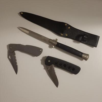 3 KNIVES