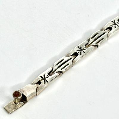 Vintage Sterling Silver .925 Bracelet with Star Design