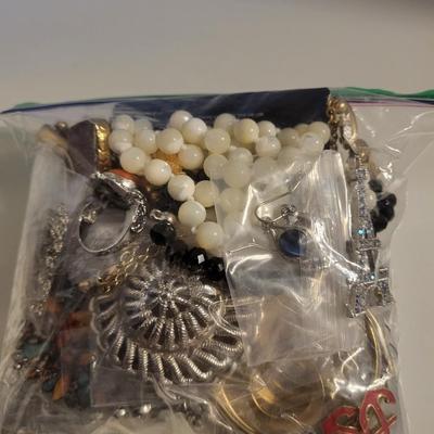 HALF FOR CRAFT, HALF WEARABLE JEWELRY