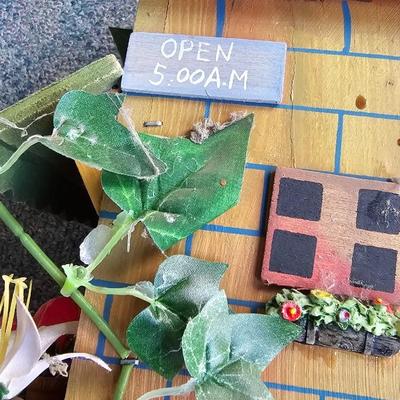 Medium and small bird house