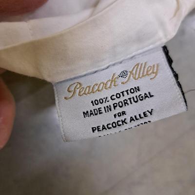 Collection of King Linens, Duvets & Blankets (2058F-SD)