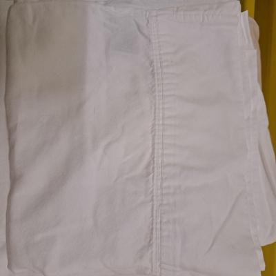 Collection of King Linens, Duvets & Blankets (2058F-SD)