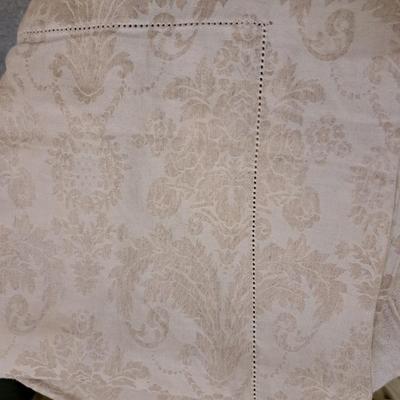 Collection of King Linens, Duvets & Blankets (2058F-SD)