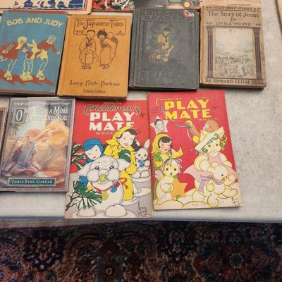 Large lot of Children Books , Bob & Judy , Playmate, 500 Hats Dr Seuss, Tuck-in Tales