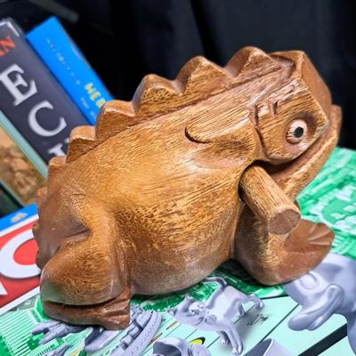 Wonderful Giant Pokemon Penguin, Shaquille, Penny Skateboard, Monopoly & More! (1020-SD)