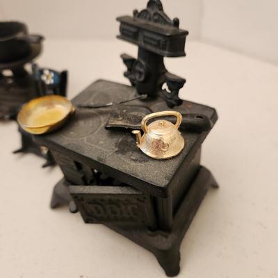 Cast Iron Toys Scale, Stove, Rocking Chair, Pot