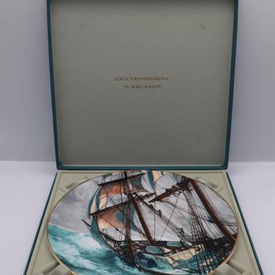 ROYAL DOULTON Collectors Plate "Rounding The Horn" by John Stobart, 1978