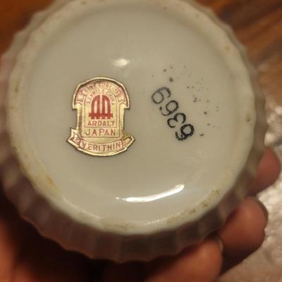 Vtg Ardalt by Lenwile China porcelain trinket box