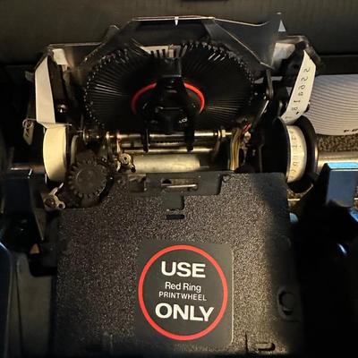 Smith Corona Memory Correct 300 - Tested