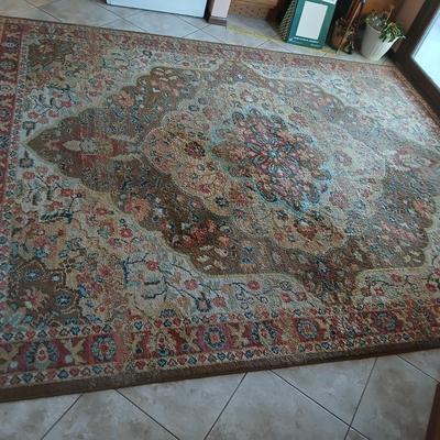 Large 7' x 10' area rug with matching runner