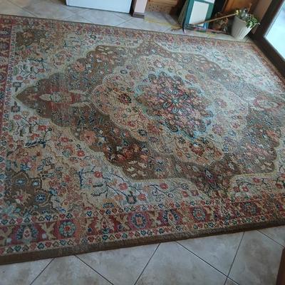 Large 7' x 10' area rug with matching runner