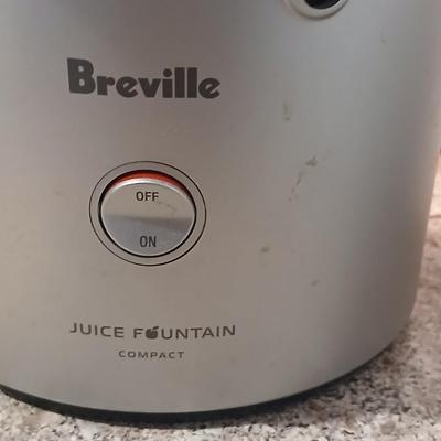 Oster 12 speed blender with a nice Compact Breville Juice Fountain