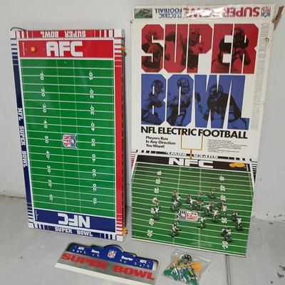 Vintage metal Working Super Bowl NFL Electric Football Original Box Super Bowl