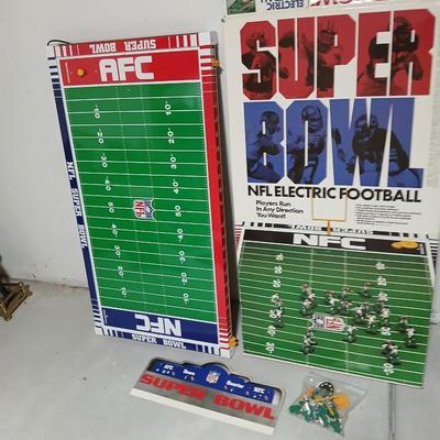 Vintage metal Working Super Bowl NFL Electric Football Original Box Super Bowl