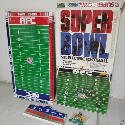 Vintage metal Working Super Bowl NFL Electric Football Original Box Super Bowl
