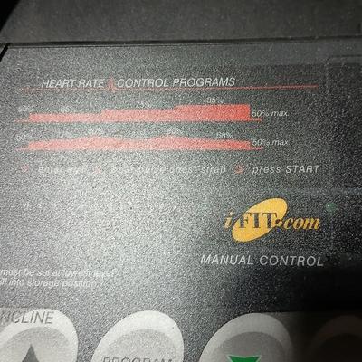 Nice pro-form 860 Quiet treadmill Spacesaver! Working condition