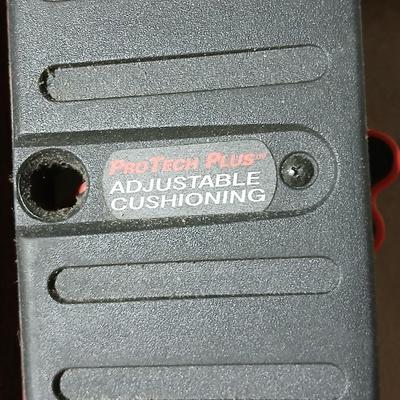 Nice pro-form 860 Quiet treadmill Spacesaver! Working condition