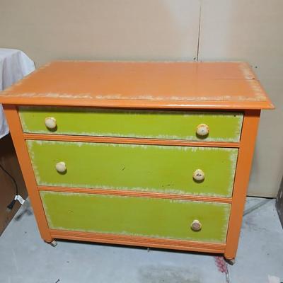 Vintage art deco 3 drawer chest of drawers