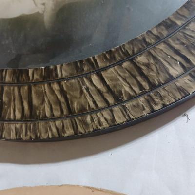 Antique Convex round photo frame with portraits - 1909