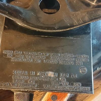 Vintage electric Oster fondu pot with skewers, knives and six nice Homer Laughlin bowls