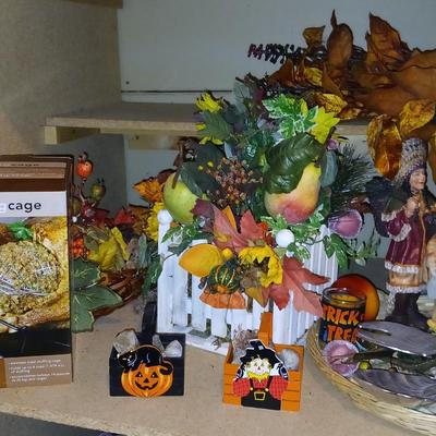 Thanksgiving - Fall & a little Halloween Decorations with Arthur Court salad serving spoons