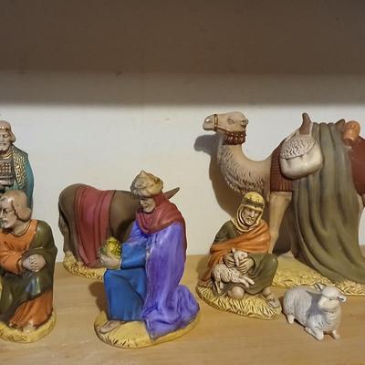 Wonderful Large Vintage Holland Mold Nativity set - Christmas Heirloom!