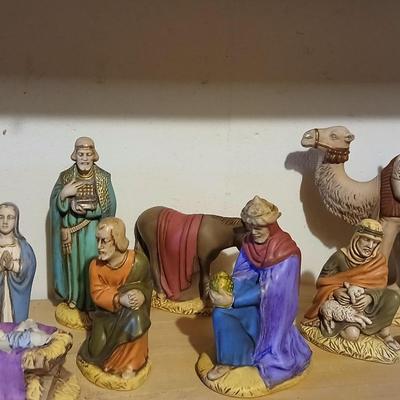 Wonderful Large Vintage Holland Mold Nativity set - Christmas Heirloom!