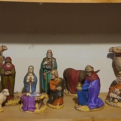 Wonderful Large Vintage Holland Mold Nativity set - Christmas Heirloom!