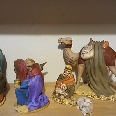 Wonderful Large Vintage Holland Mold Nativity set - Christmas Heirloom!
