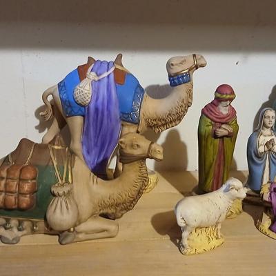 Wonderful Large Vintage Holland Mold Nativity set - Christmas Heirloom!