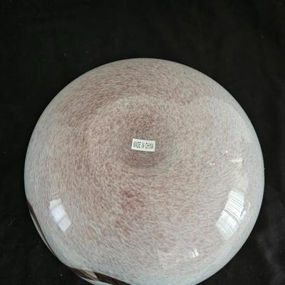 Large art deco glass bowl / vase - vase with bear on it and two candles