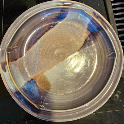 Clay pottery bowl and pie plate