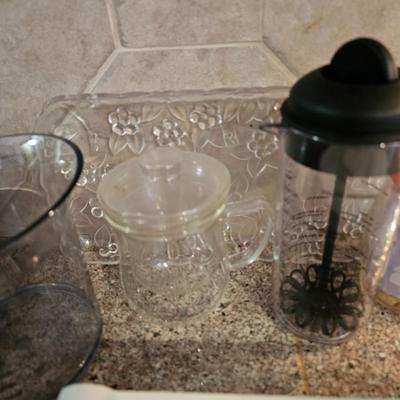 Vidalia chop wizard with attachments - new Dish soap dispenser - measuring cup and other kitchen necessities