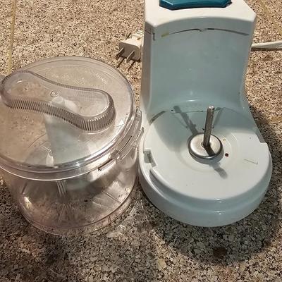 Small food chopper and coffee grinder