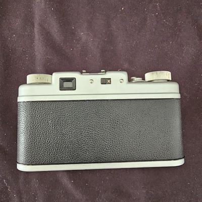 Argus C-4 35mm Rangefinder Camera - Vintage 1950s in leather camera case