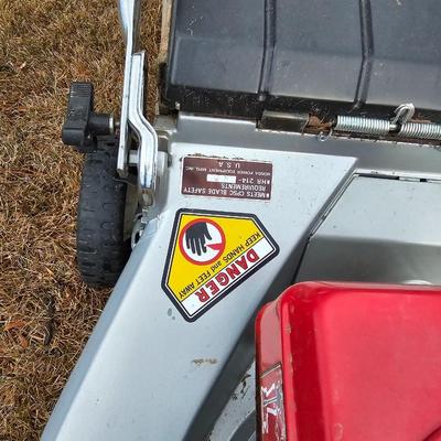 Tested & running Honda HR 214 SX Self-propelled Lawn Mower with grass collector bag