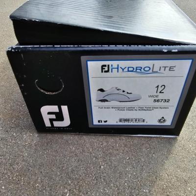 New size 12 Footjoy Hydrolite golf shoes